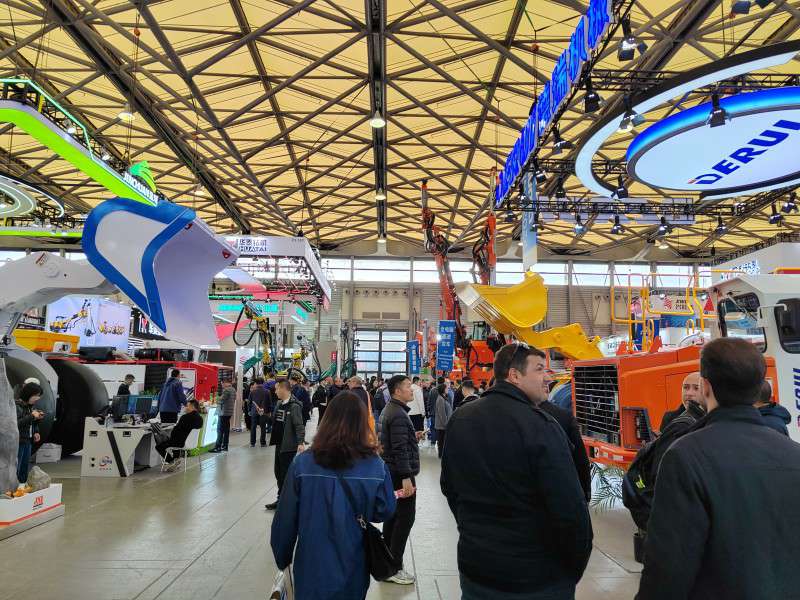 菲尼克斯礦山設(shè)備榮耀參展2025莫斯科國際礦業(yè)機(jī)械展覽會(huì)，攜手共創(chuàng)未來